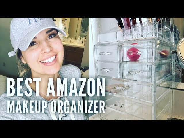 This little organizer made my bathroom look so much cleaner! Everything now has its own perfect place and I can find brushes, pallets, lipsticks etc quickly!